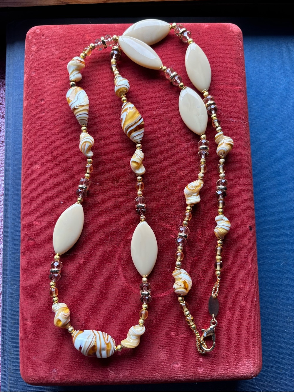 Uno Alla Volta beaded glass necklace